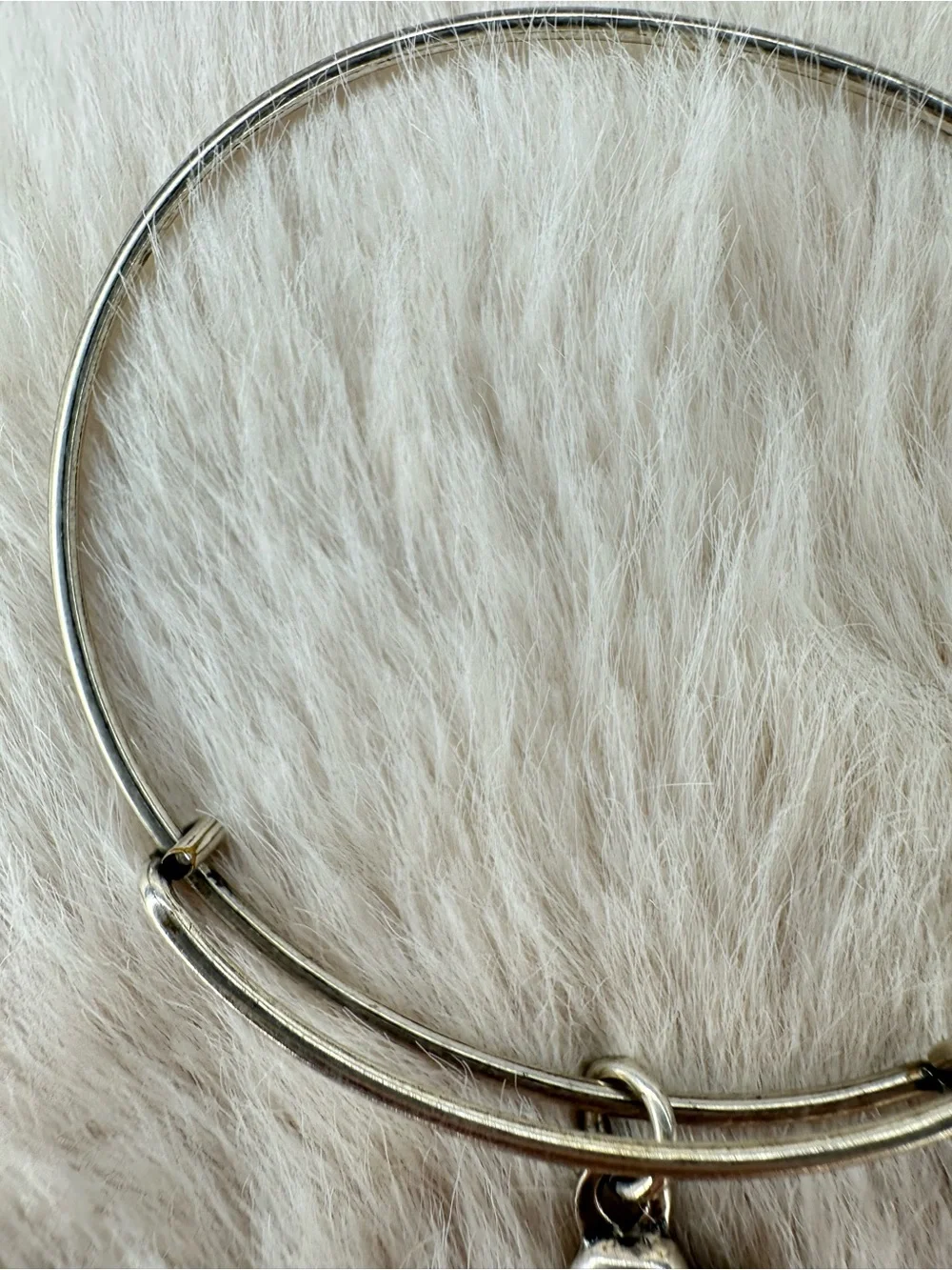 Alex & Ani Silver Heart 3 stud Charm  Bracelet - Picture 9 of 16